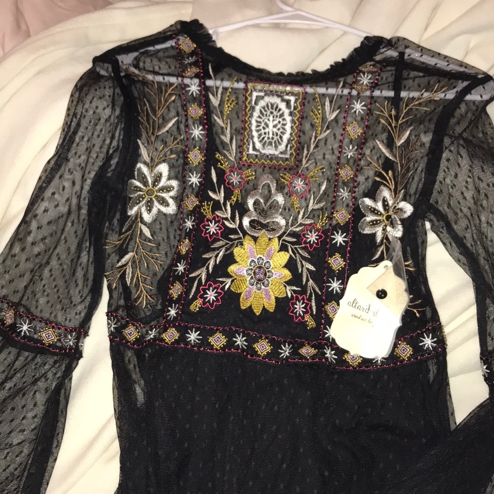 Altar’d State lace top